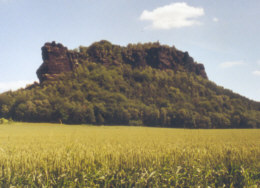 Bildschirmschoner "Panorama auf den Lilienstein im Elbsandsteingebirge" - Version 2004 lilienstein elbsandsteingebirge sachsen wehlen königstein ebenheit bildschirmschoner screensaver 